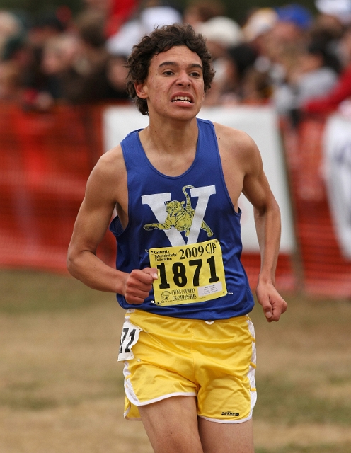 2009 CIF XC Boys D2-117.JPG - 2009 California CIF Cross Country Championships, Woodward Park, Fresno, California